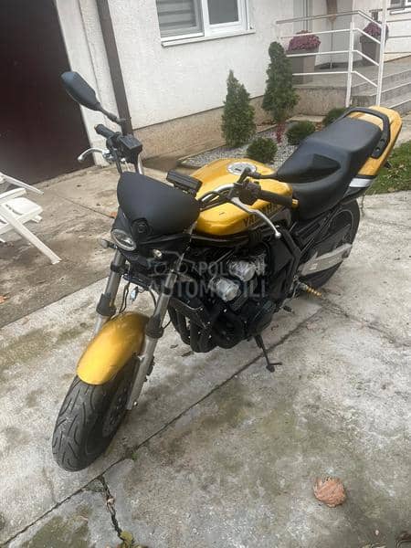 Yamaha FZS600 FAZER