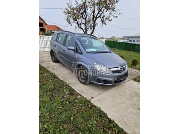 desni retrovizor za Opel Zafira od 2005. do 2013. god.