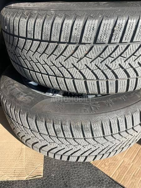 Semperit 235/55 R19 Zimska