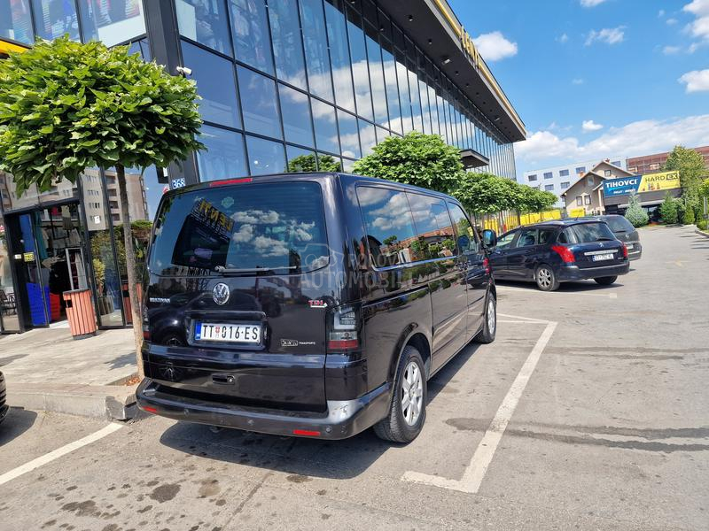 Volkswagen Multivan 