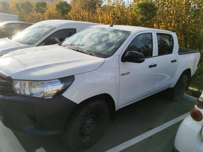 Toyota Hilux 2.4