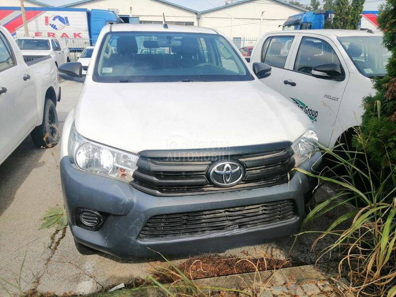 Toyota Hilux 2.4