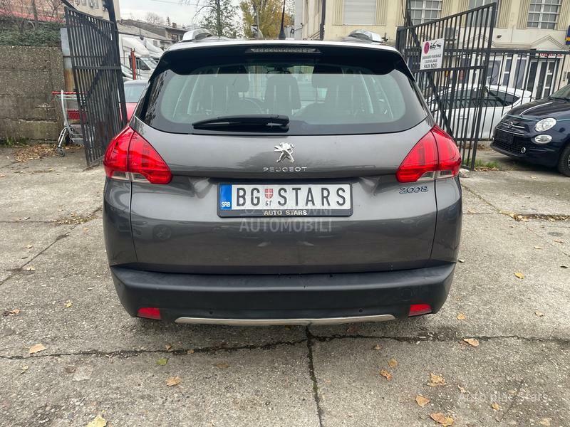 Peugeot 2008 1.6i AUT0MAT NAV