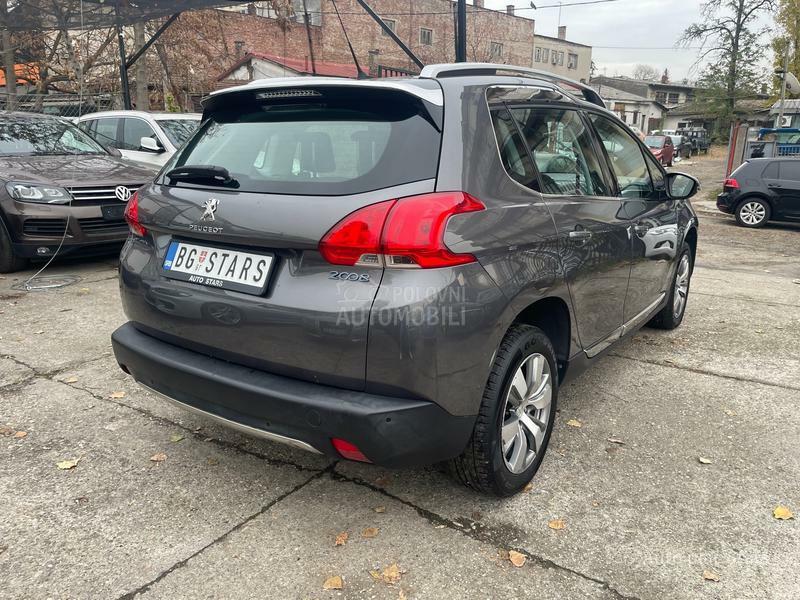 Peugeot 2008 1.6i AUT0MAT NAV