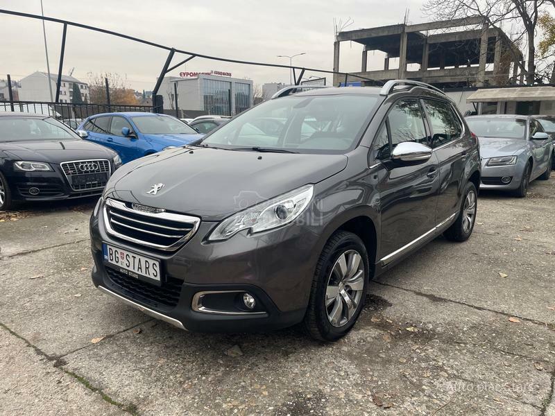 Peugeot 2008 1.6i AUT0MAT NAV