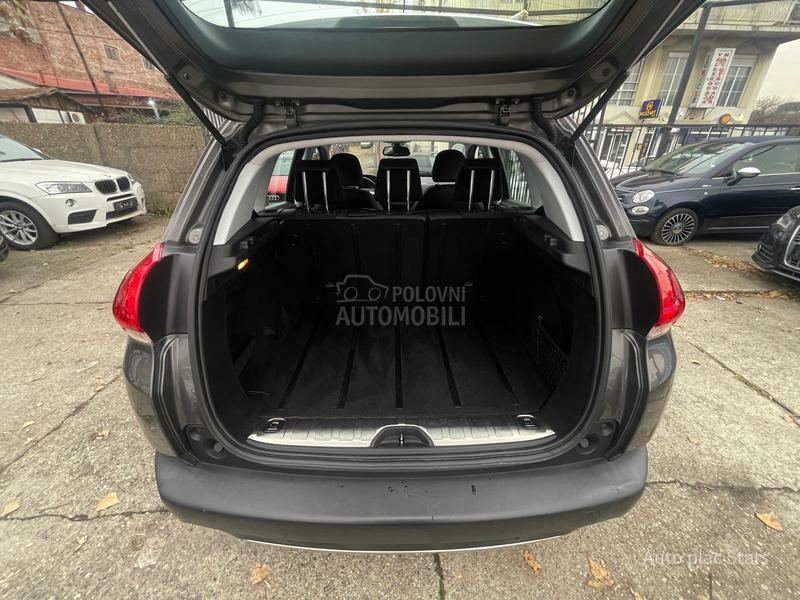 Peugeot 2008 1.6i AUT0MAT NAV