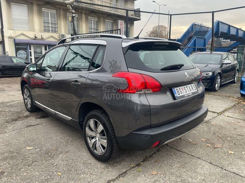 Peugeot 2008 1.6i AUT0MAT NAV