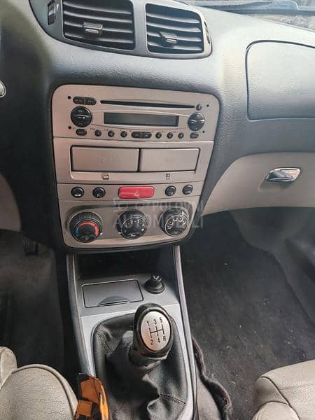 Alfa Romeo 147 1.6