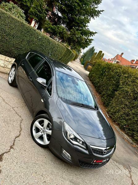 Opel Astra J OPC LINE SPORT CH