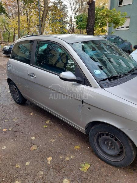 Lancia Ypsilon 