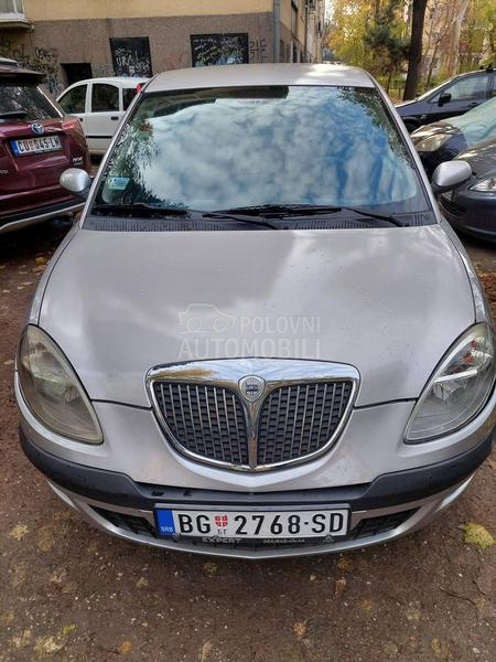 Lancia Ypsilon 