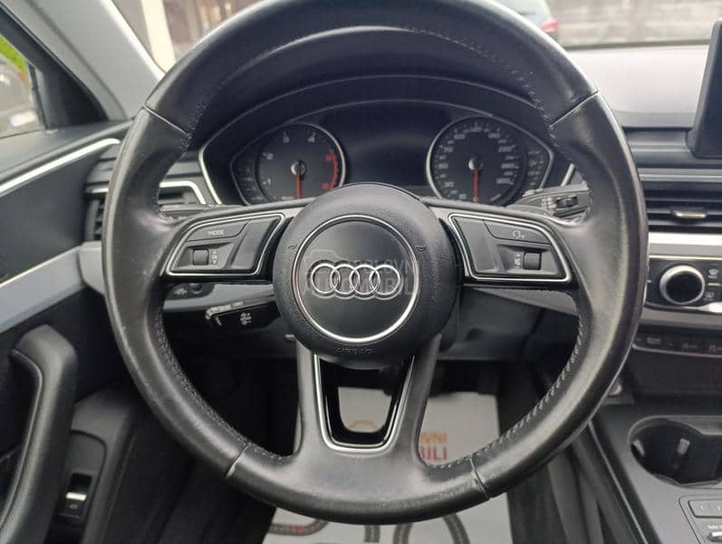 Audi A4 ,2,0  MATRIX