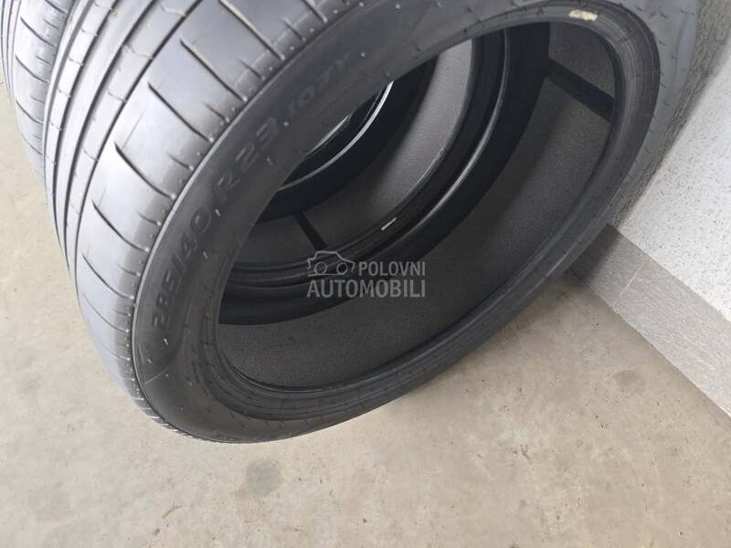 Pirelli 325/35 R23 Letnja