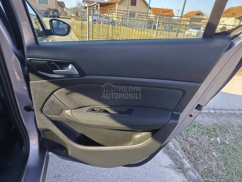 Peugeot 308 1.5 BLUEHDI