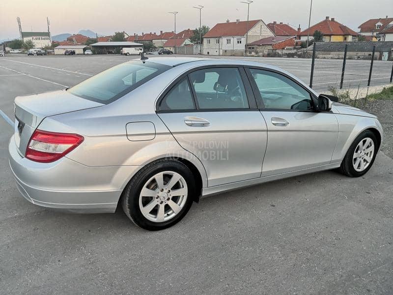 Mercedes Benz C 200 KOMPRESO.R/DE/NOV