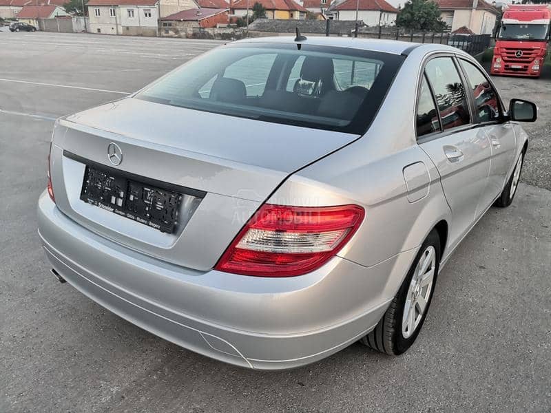 Mercedes Benz C 200 KOMPRESO.R/DE/NOV