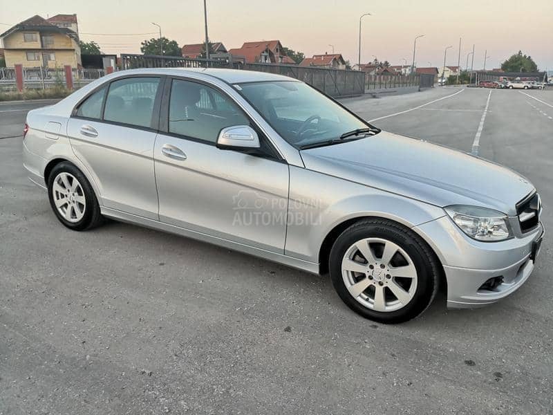 Mercedes Benz C 200 KOMPRESO.R/DE/NOV