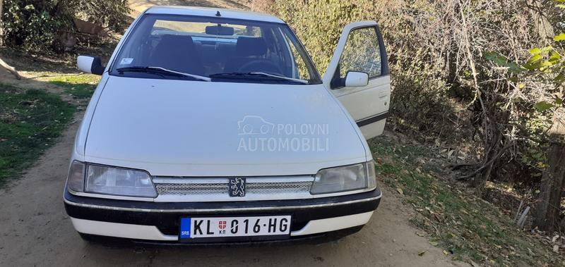 Peugeot 405 