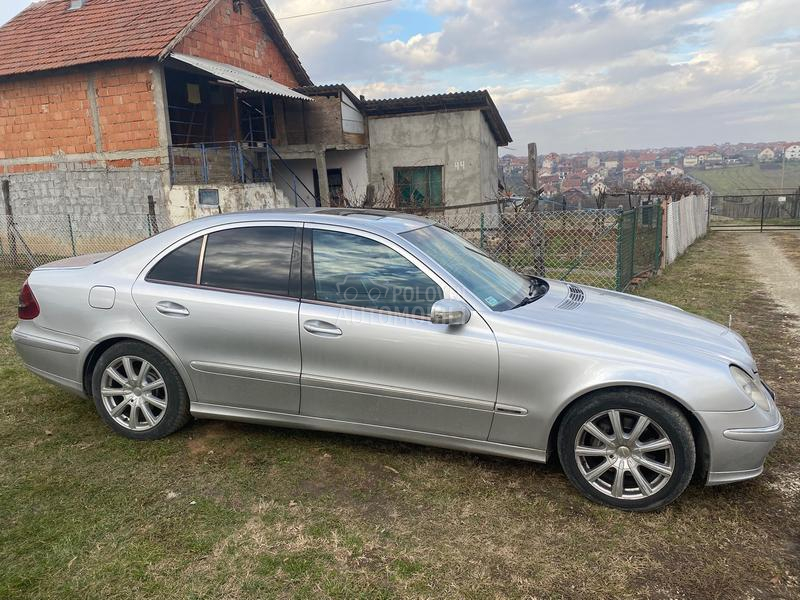 Mercedes Benz E 320 