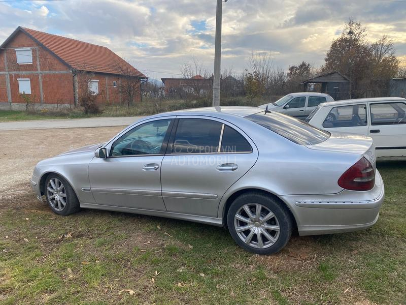 Mercedes Benz E 320 