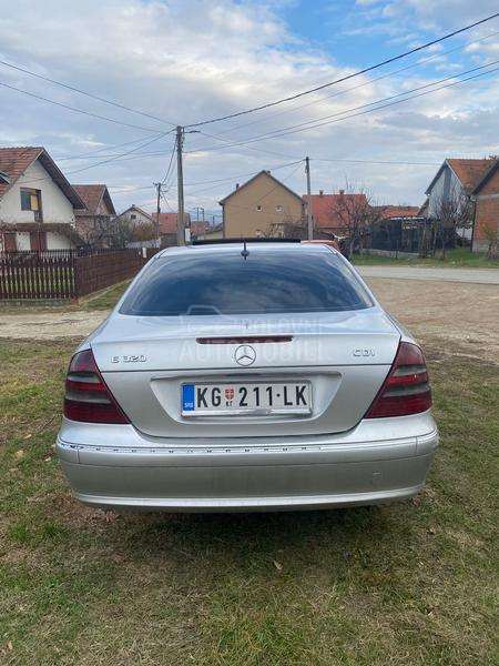 Mercedes Benz E 320 