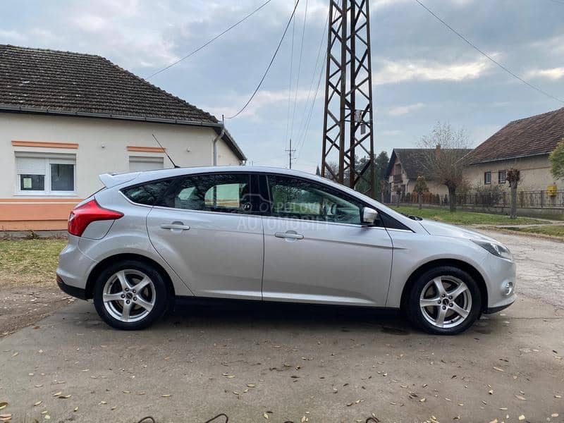 Ford Focus 1,6-CH.TITANIUM