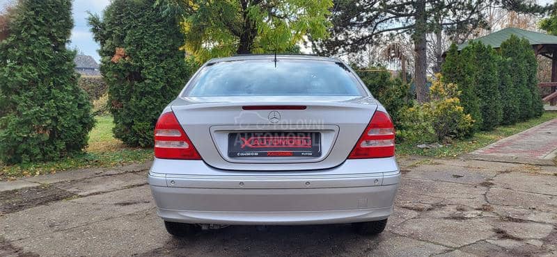 Mercedes Benz C 180 AVANTGARDE/XEN/SIBER