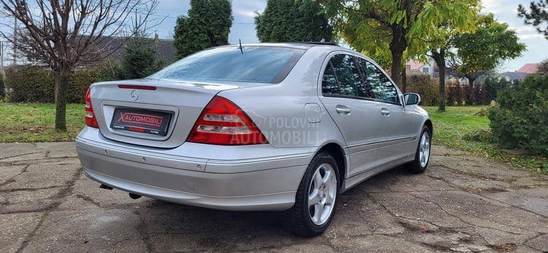 Mercedes Benz C 180 AVANTGARDE/XEN/SIBER