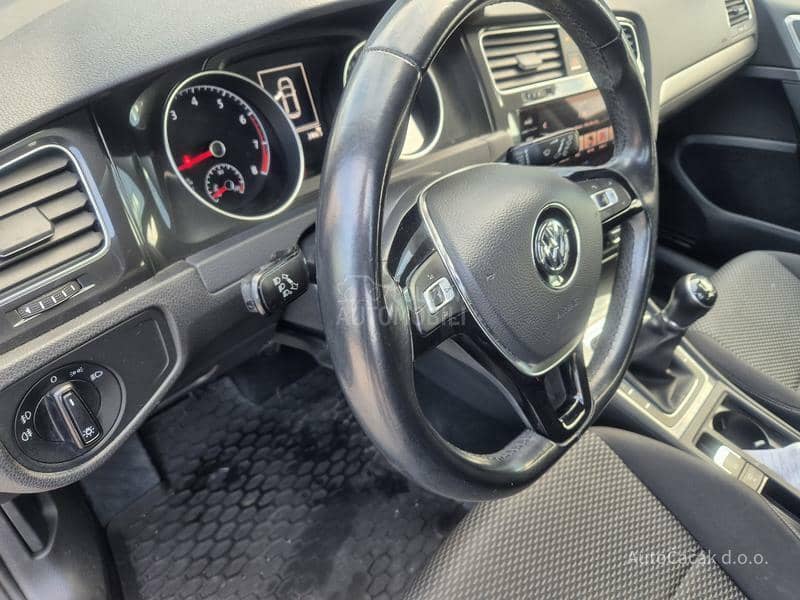 Volkswagen Golf 7 1.0 TSI