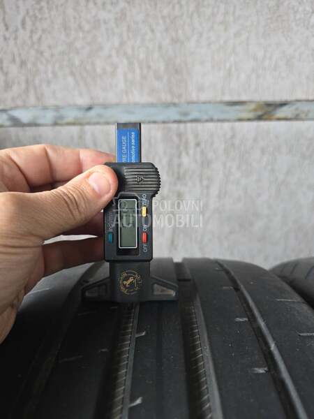 Goodyear 235/45 R19 Letnja