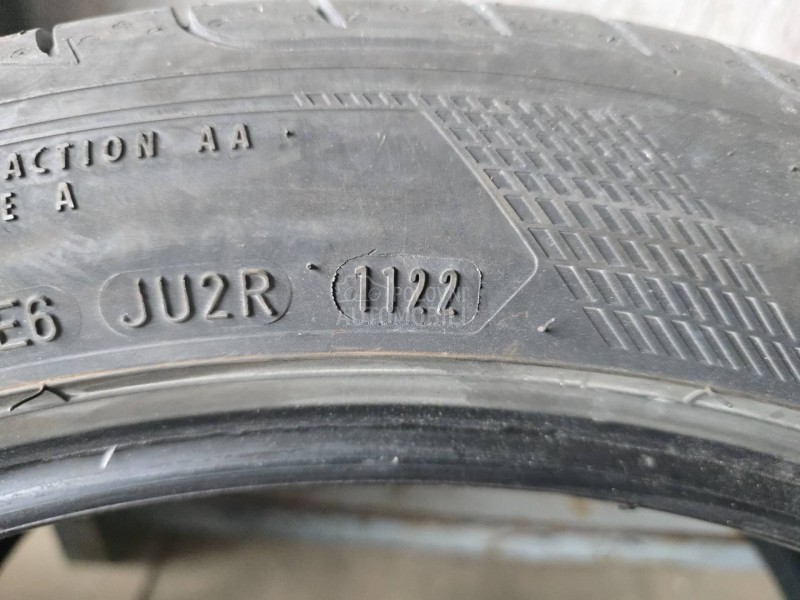 Goodyear 235/45 R19 Letnja