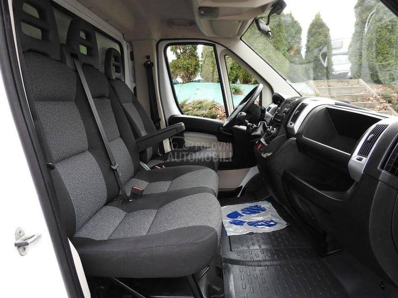 Fiat Ducato 2.3 / Furgon / Rampa