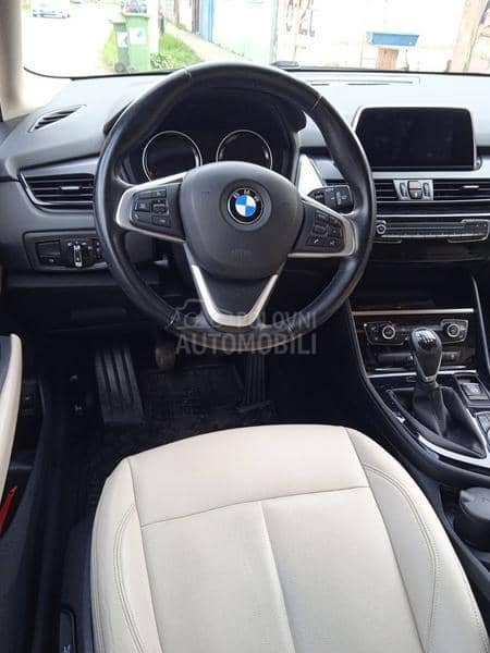 BMW 218 2.0