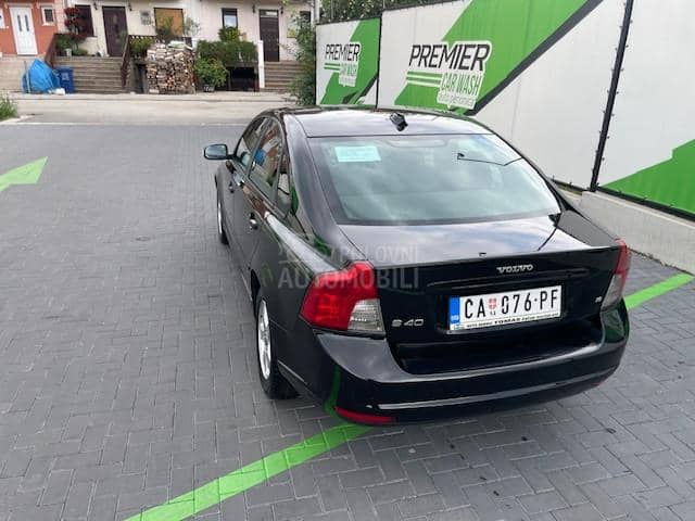 Volvo S40 