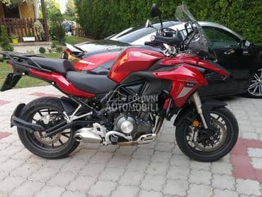 Benelli trk 502