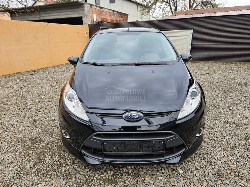 Ford Fiesta TITANIUM  SNIZENO