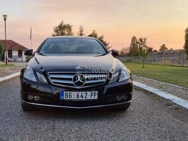 Mercedes Benz E 250 2.5