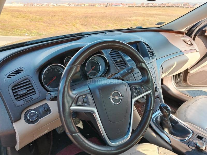 Opel Insignia 2.0