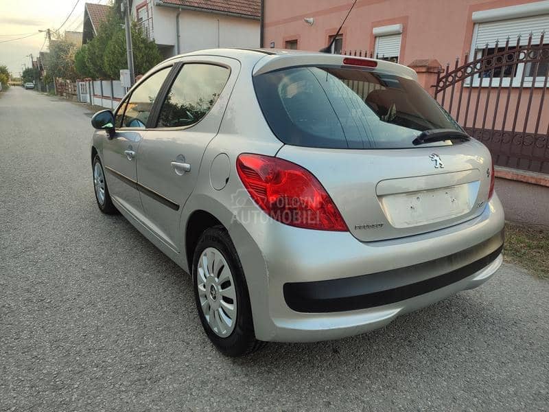 Peugeot 207 