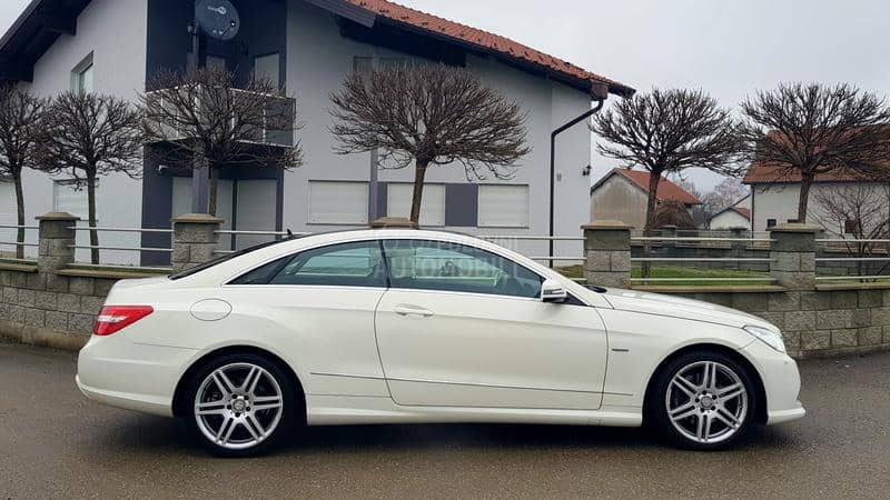 Mercedes Benz E 250 AMG SPORT PLUS AUT