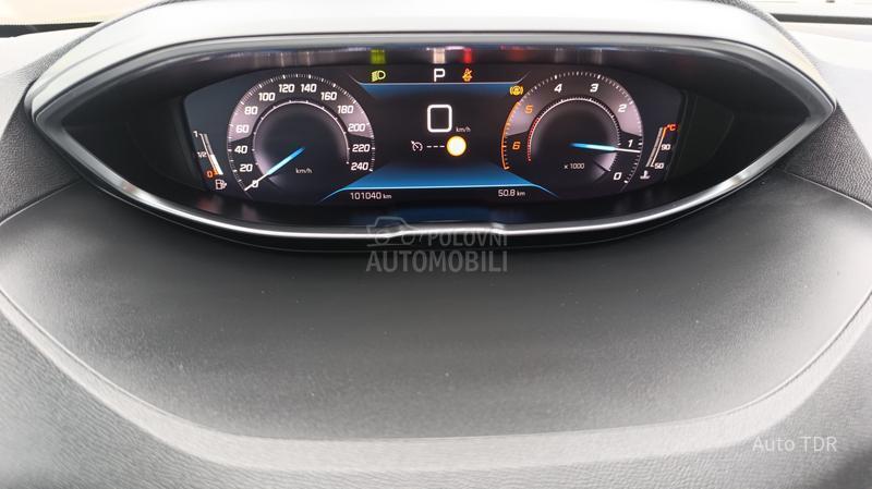 Peugeot 3008 1.5/Rezervisan/