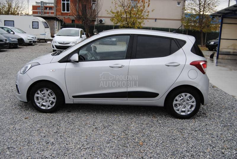 Hyundai i10 1.0 PREMIUM