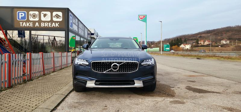 Volvo V90 Cross Country D4 AWD