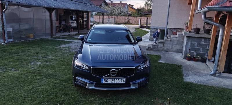 Volvo V90 Cross Country D4 AWD