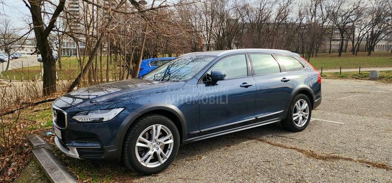 Volvo V90 Cross Country D4 AWD