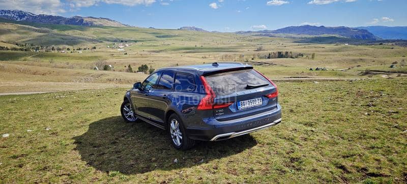 Volvo V90 Cross Country D4 AWD