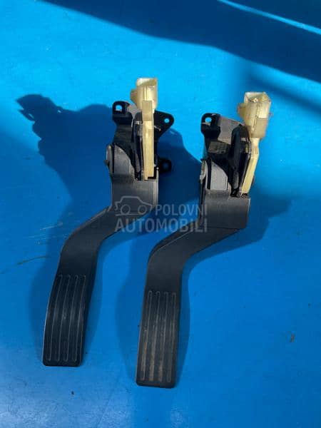 Pedala gasa ford tranzit