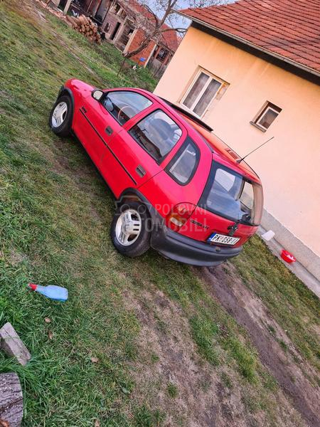 Opel Corsa B 