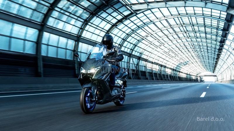 Yamaha T MAX 2025