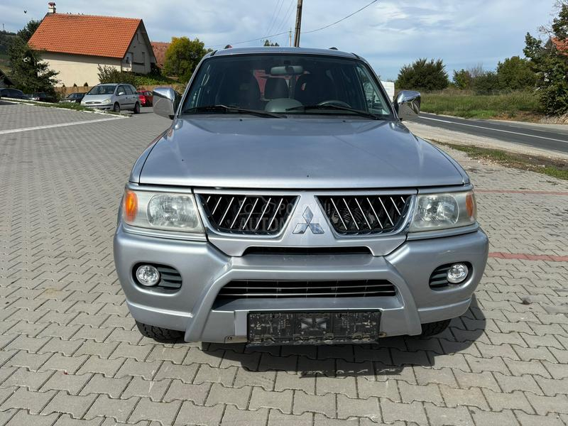 Mitsubishi Pajero Sport 3.0 V6 Dakar